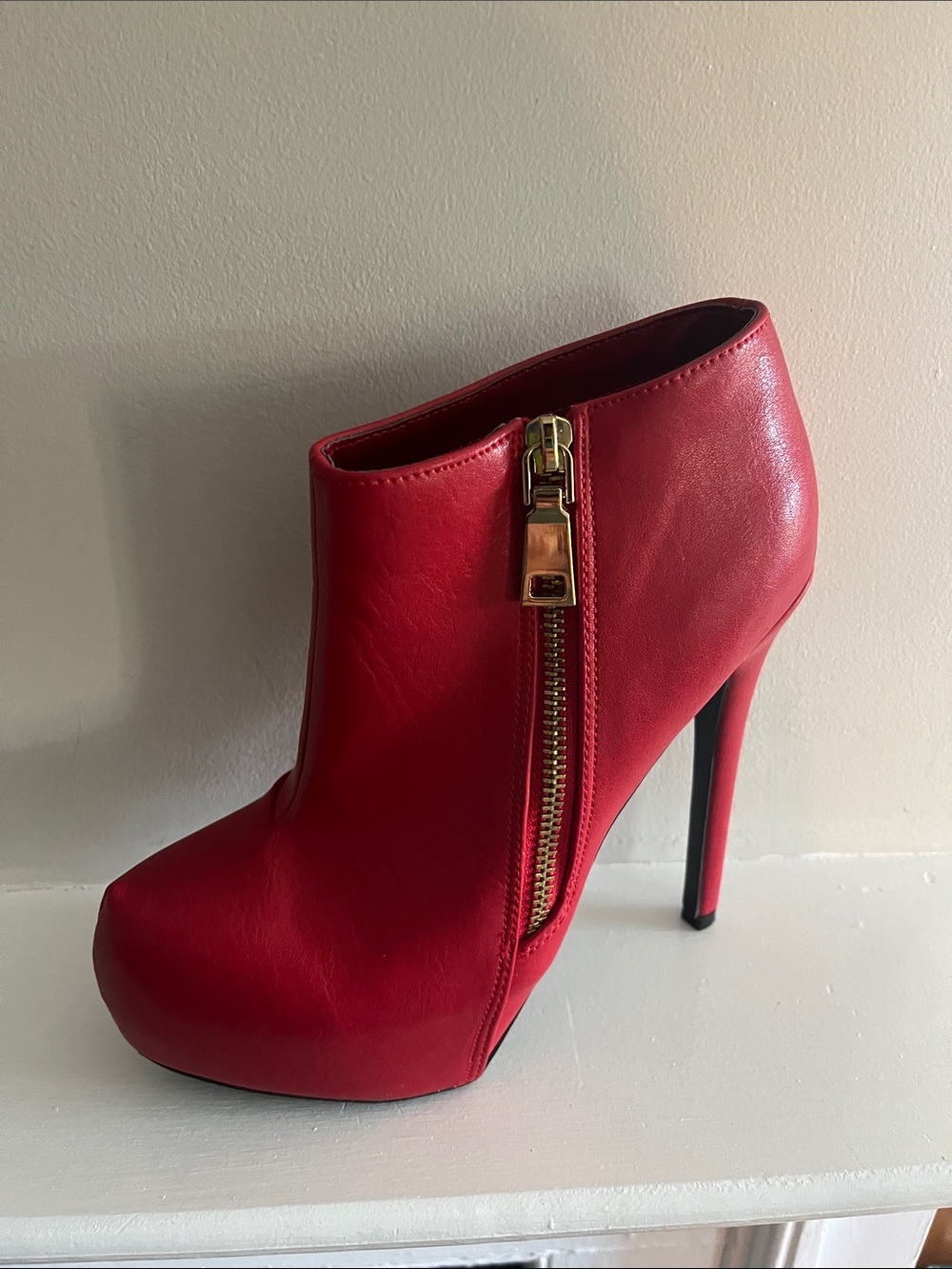 Platform bootie